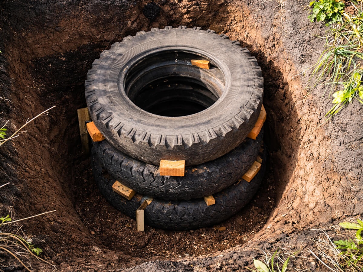 Септик из автомобильных покрышек